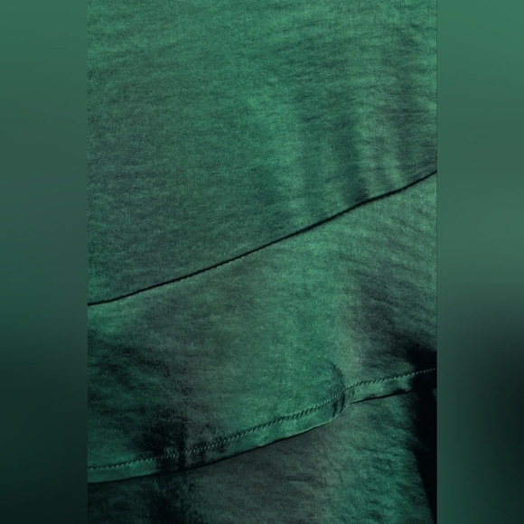 Lulu's Dreams Come True Emerald Green Satin Ruffled Mini Dress Size M - Picture 5 of 10